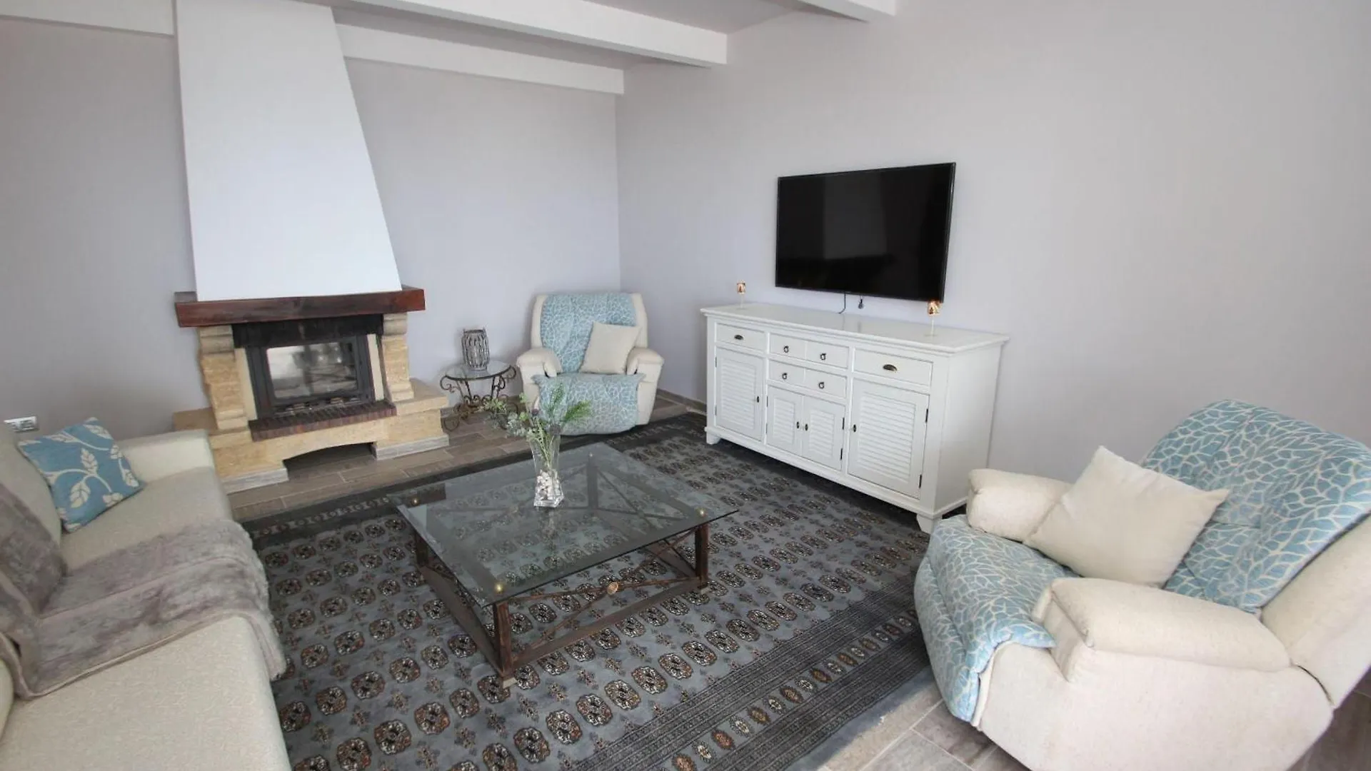 Guía de Isora Apartment Mit Terrasse, Pool Und Garten  Guía de Isora